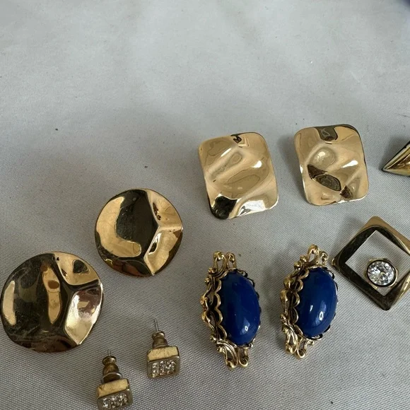 Vintage goldtone earring lot 7 pair - Picture 7 of 8